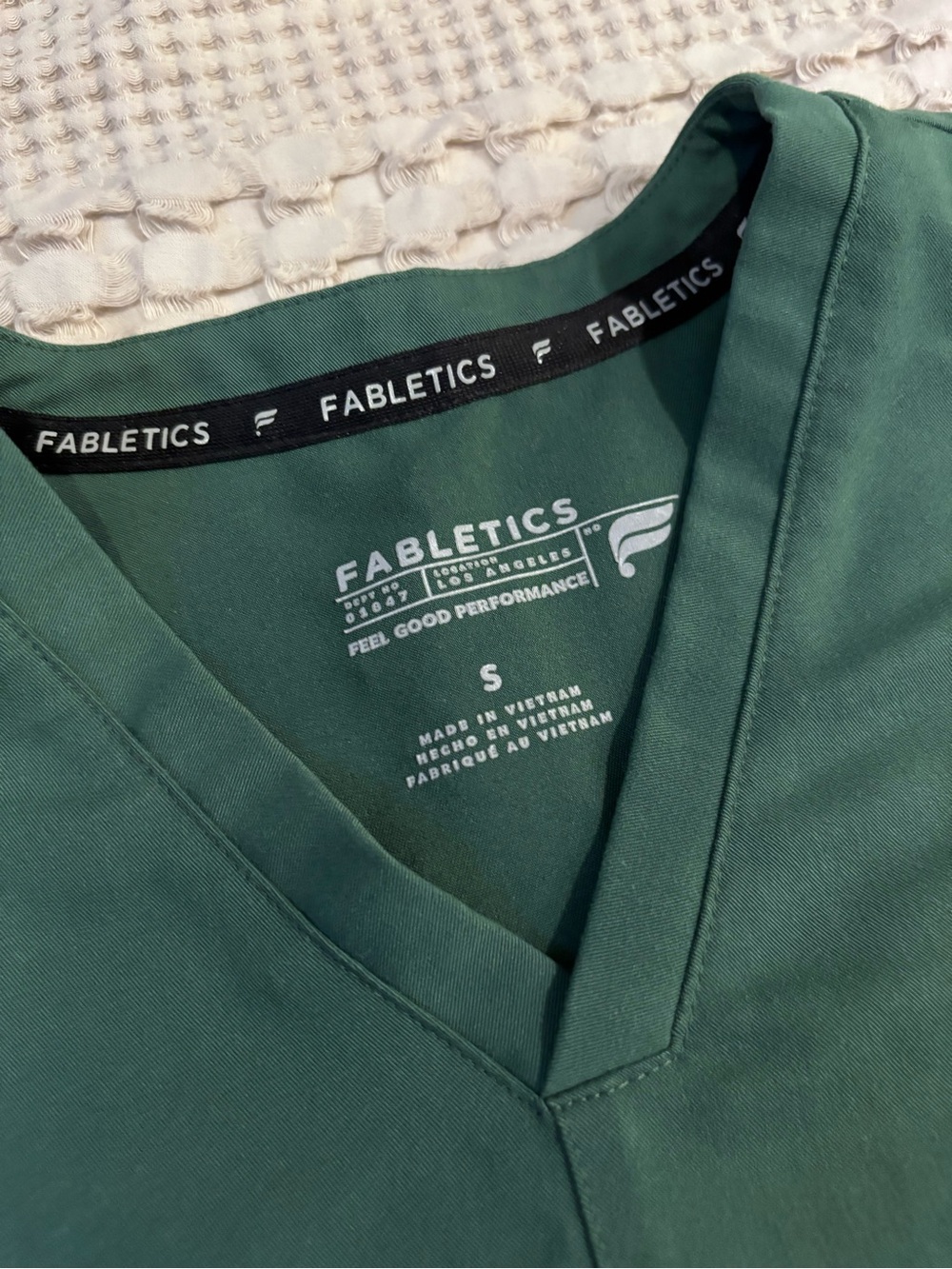 Fabletics Scrub Set - Picture 4 of 6